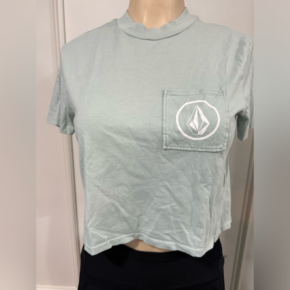 Volcom Tops - Volcom Women’s Crop Shirt Size XS